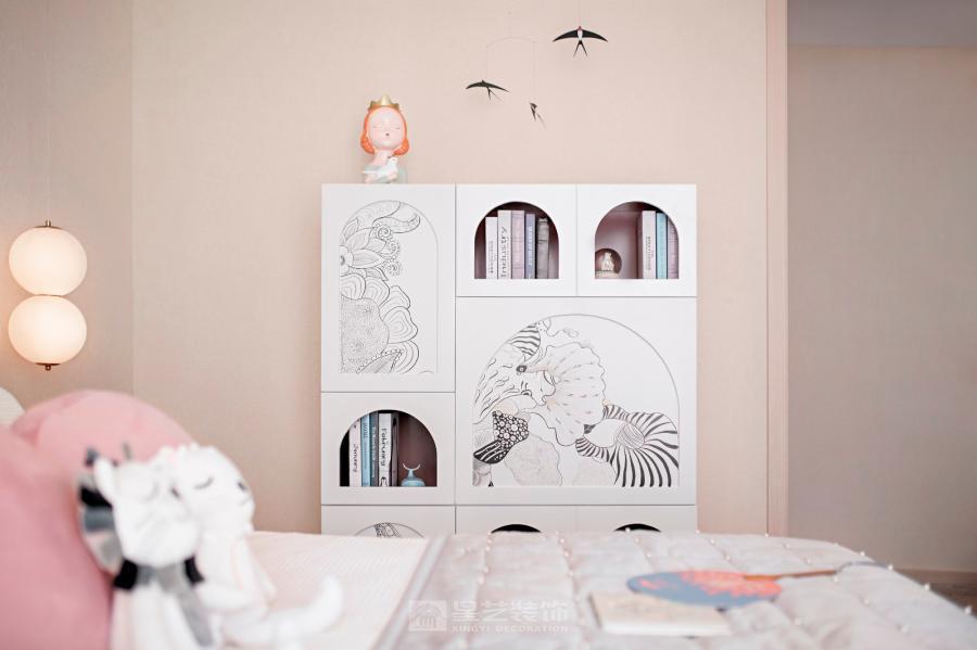 不追求華麗，而追求舒適；不堆砌裝飾，而回歸生活本身